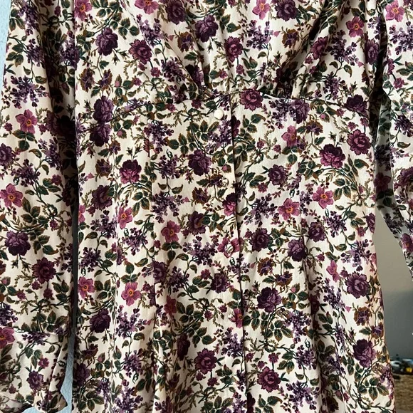 Floral Long Sleeve Dress - Picture 3 of 4